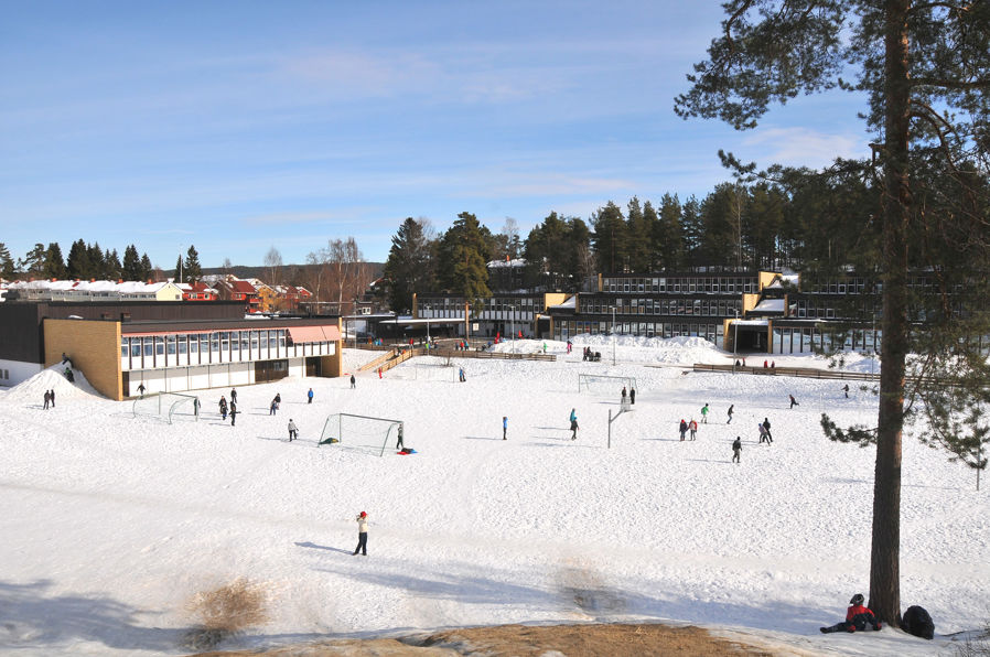 Nøklevann skole om vinteren