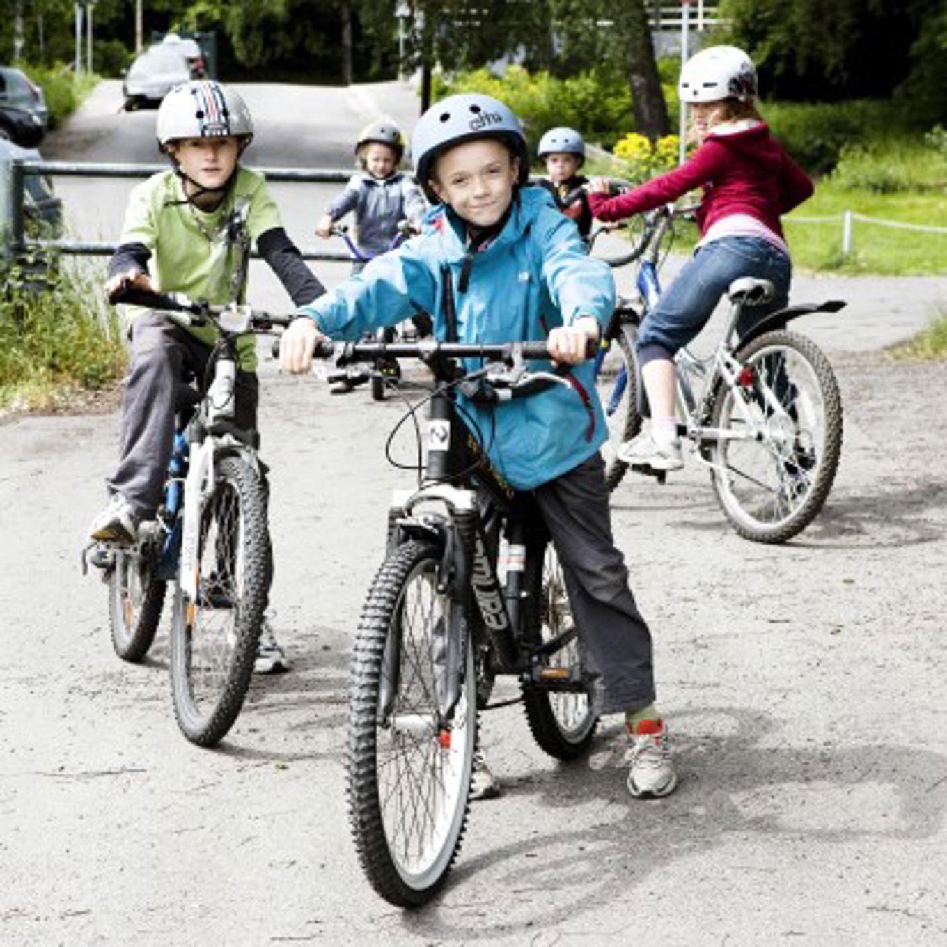 Barn og sykler Barn og sykler